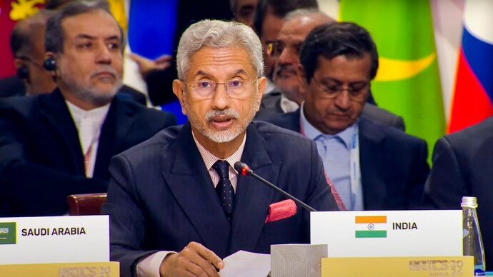 At Brics, Jaishankar stresses dialogue for dispute resolution Says agreements should be respected, international laws followed